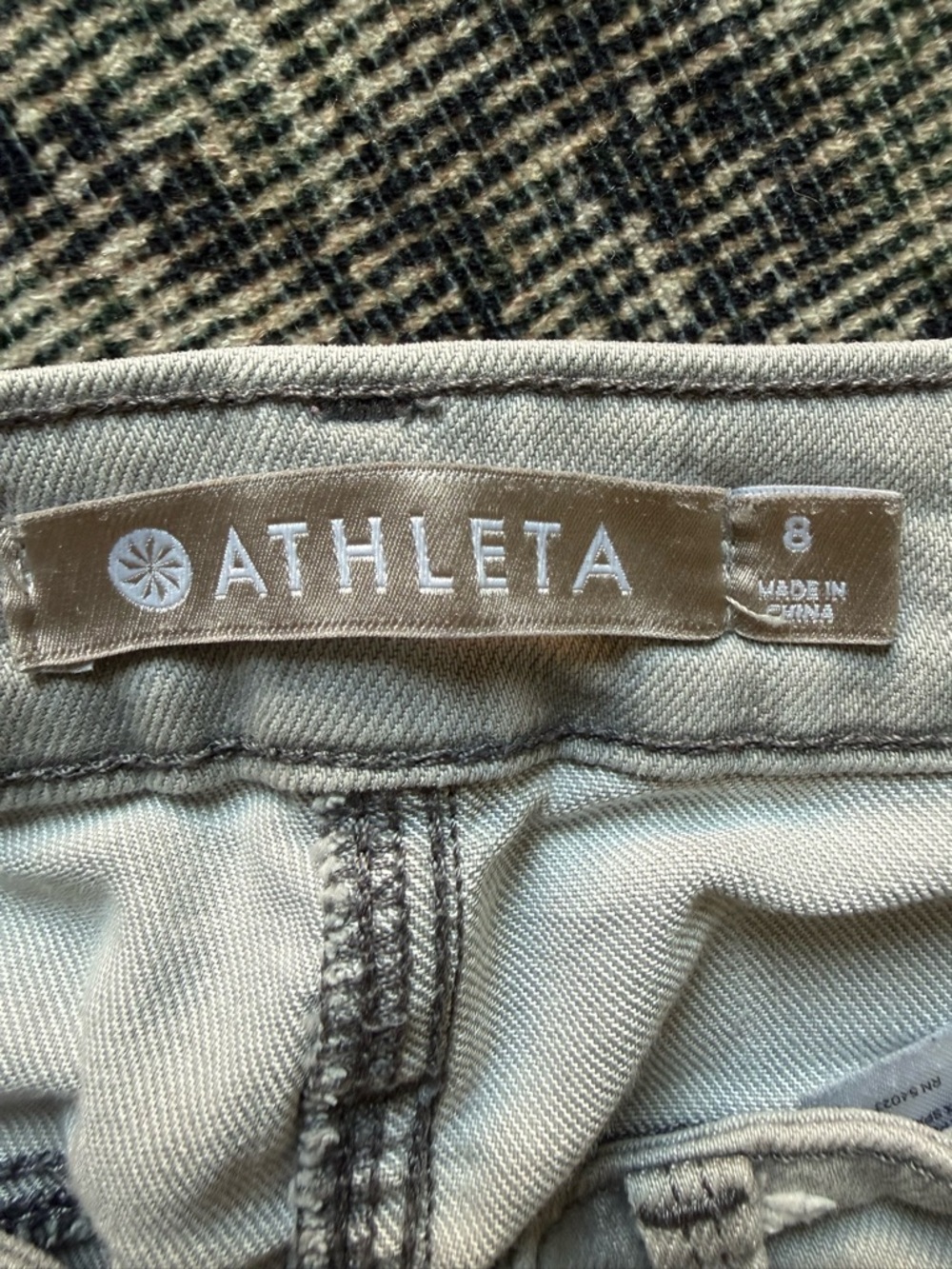 Athleta light grey , stretchy ankle length pants